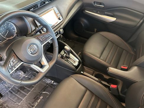 Used 2020 Nissan Kicks SR w/ SR Premium Package image 7