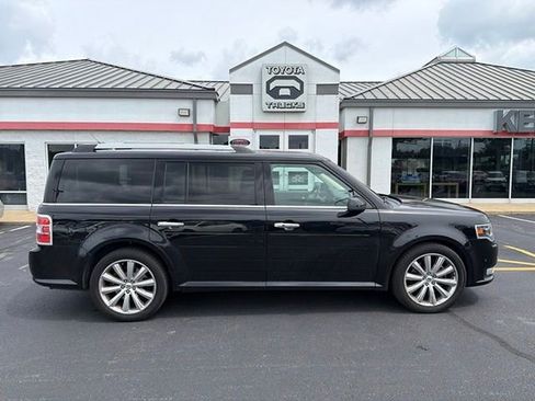 Used 2019 Ford Flex Limited w/ Equipment Group 303A AWD/4WD image 10