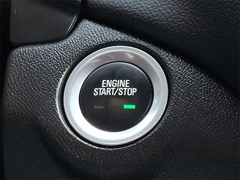 Used 2018 Chevrolet Equinox LT image 22