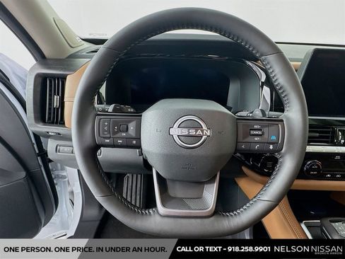 New 2026 Nissan Pathfinder Platinum AWD/4WD image 11