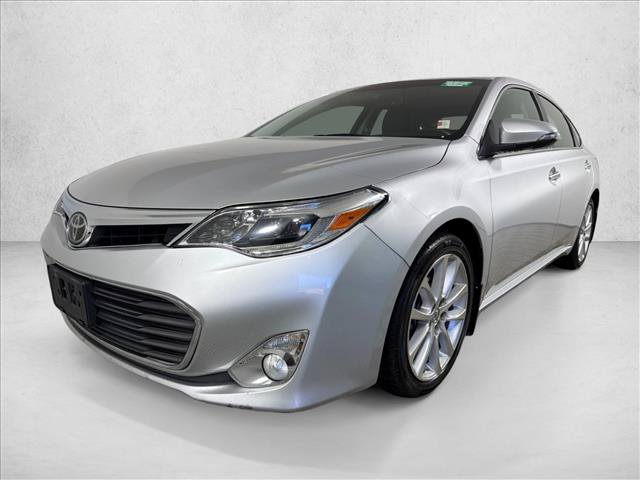 Used 2014 Toyota Avalon Limited w/ Technology Package FWD image 9