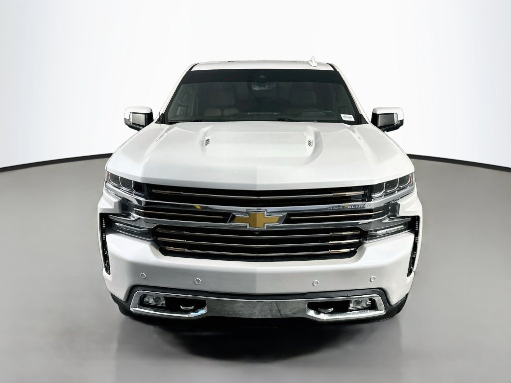 Used 2022 Chevrolet Silverado 1500 High Country w/ Technology Package AWD/4WD image 2