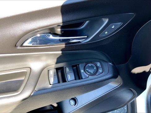 Used 2021 Chevrolet Equinox LT AWD/4WD image 36
