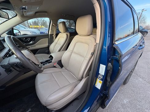 Used 2020 Lincoln Corsair Sport Utility 4D w/ Equipment Group 101A image 5