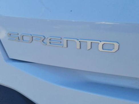 New 2026 Kia Sorento S w/ S Panoramic Sunroof Package image 7