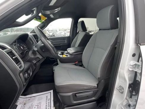 Used 2022 RAM 2500 Big Horn w/ Cold Weather Group image 11