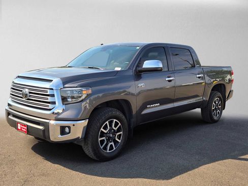 Used 2019 Toyota Tundra Limited w/ Limited Premium Package AWD/4WD image 8