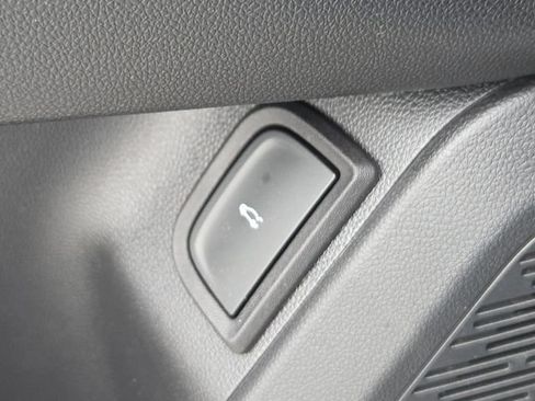 New 2026 Chevrolet Equinox ACTIV w/ Convenience Package III FWD image 17