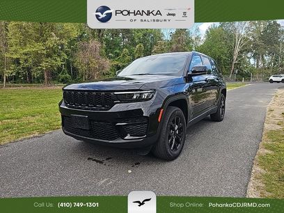 Used 2025 Jeep Grand Cherokee Altitude