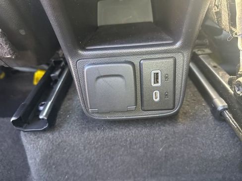 Used 2023 Chevrolet TrailBlazer LT w/ Convenience Package image 32