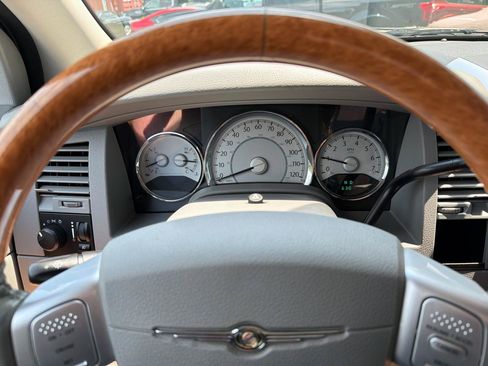 Used 2007 Chrysler Aspen Limited w/ PWR Convenience Group RWD image 22