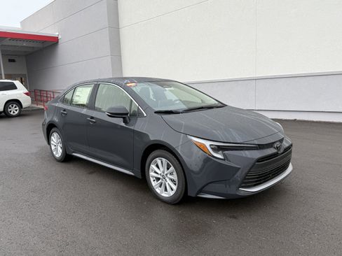 New 2026 Toyota Corolla XLE FWD image 8
