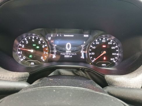 Used 2023 Jeep Compass Latitude w/ Sun and Sound Group image 17