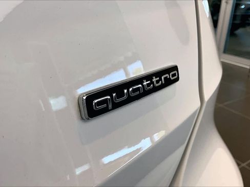 Used 2023 Audi Q3 2.0T Premium w/ Convenience Package AWD/4WD image 32