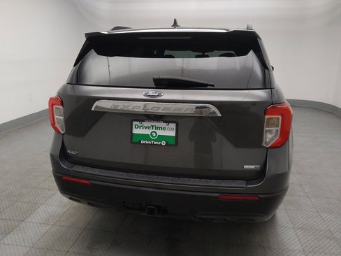 Used 2020 Ford Explorer XLT w/ Comfort Package image 7