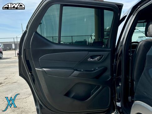 Used 2023 Chevrolet Traverse RS w/ LPO, Floor Liner Package AWD/4WD image 21