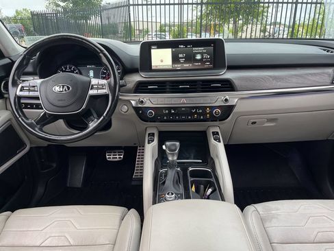 Used 2020 Kia Telluride SX w/ SX Prestige Package AWD/4WD image 17