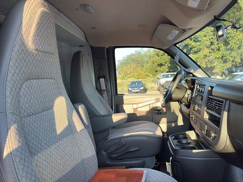 New 2025 Chevrolet Express 3500 w/ Power Convenience Package image 9