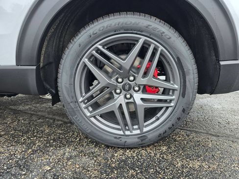 Certified 2026 Ford Explorer ST AWD/4WD image 27