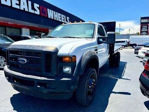 Used 2009 Ford F550 2WD Regular Cab Super Duty image 4