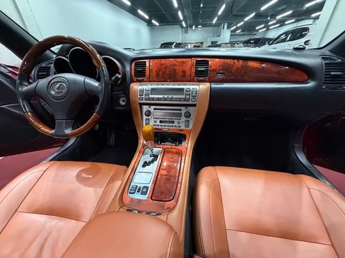 Used 2006 Lexus SC 430 Convertible RWD image 38