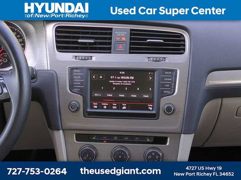 Used 2016 Volkswagen Golf S FWD image 18