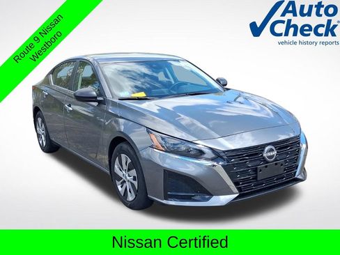 Certified 2025 Nissan Altima 2.5 S FWD image 2