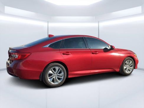 Used 2018 Honda Accord LX image 3