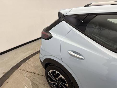 Used 2022 Chevrolet Bolt EUV Premier w/ Sun & Sound Package image 23