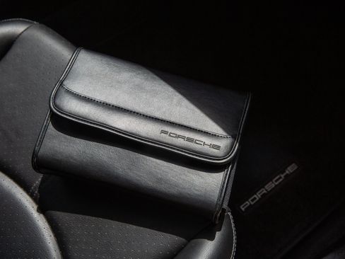 Used 2005 Porsche 911 Carrera S image 37