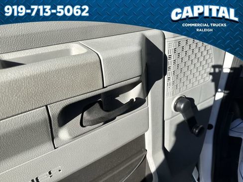 Used 2015 Ford E-350 and Econoline 350 Super Duty image 19