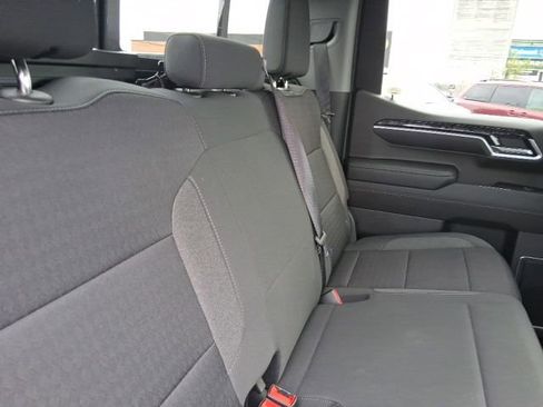 Used 2022 Chevrolet Silverado 1500 RST w/ Convenience Package II AWD/4WD image 11