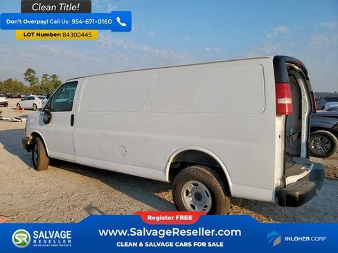 Used 2018 Chevrolet Express 3500 Extended w/ Driver Convenience Package RWD image 3