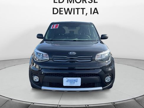 Used 2018 Kia Soul + image 8