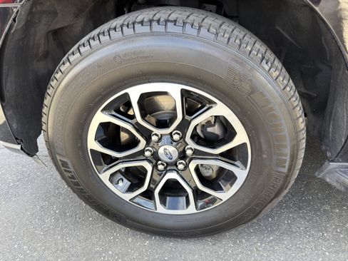 Used 2024 Ford Expedition XLT AWD/4WD image 36