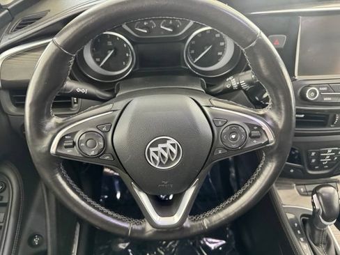 Used 2019 Buick Envision Essence FWD image 22