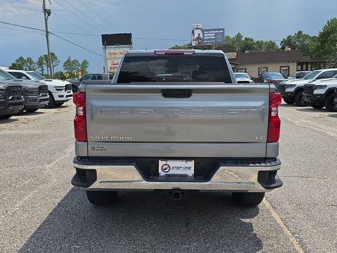 Used 2025 Chevrolet Silverado 1500 LT AWD/4WD image 5