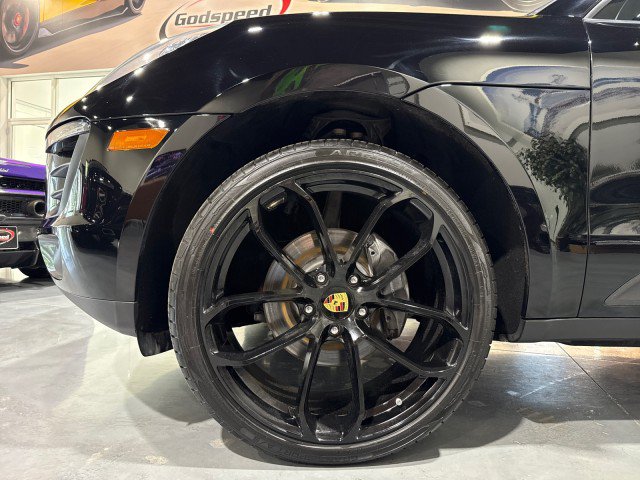 Used 2018 Porsche Macan AWD/4WD image 7