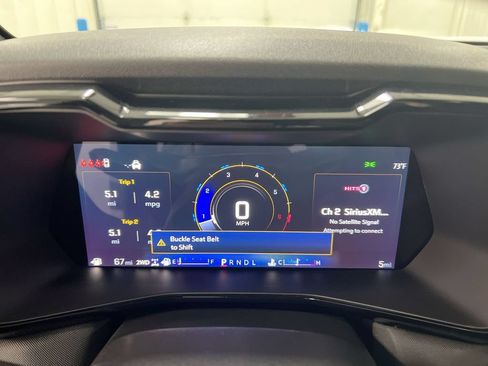 Used 2026 Chevrolet Colorado Z71 w/ Technology Package AWD/4WD image 12