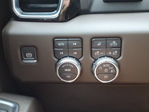 Used 2023 GMC Sierra 1500 Denali AWD/4WD image 23