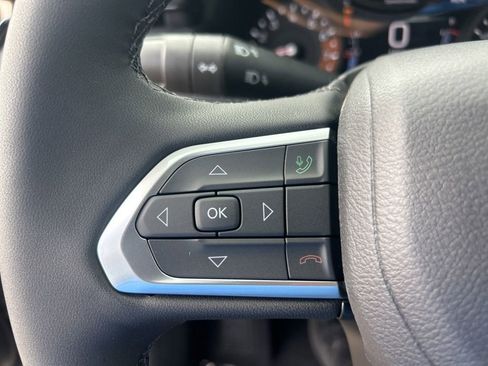 New 2025 Jeep Compass Latitude w/ Sun & Sound Group image 45