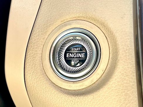 Certified 2022 Mercedes-Benz GLC 300 4MATIC image 40