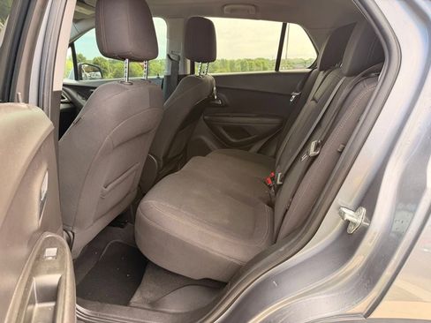 Used 2020 Chevrolet Trax LS w/ Tint and Cruise Package FWD image 25