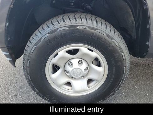Certified 2022 Toyota Tacoma SR image 15