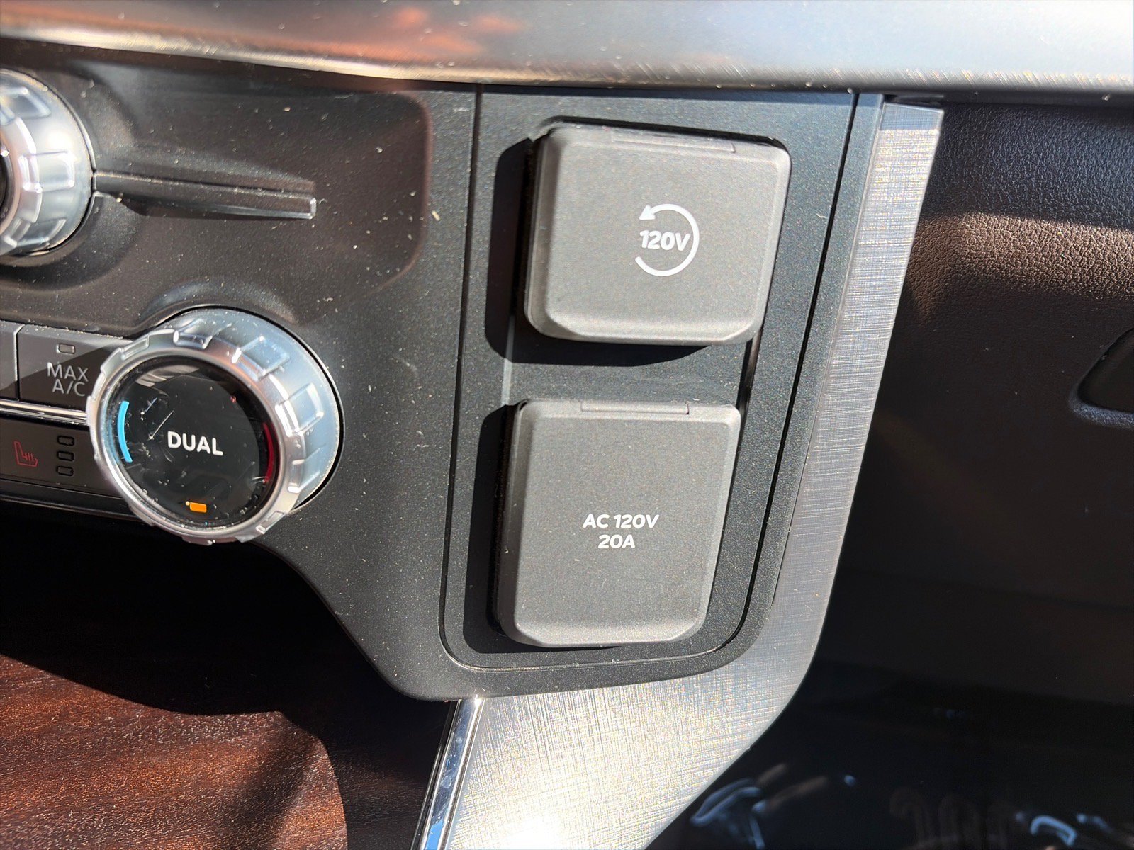 Used 2022 Ford F150 King Ranch w/ Equipment Group 601A High AWD/4WD image 24