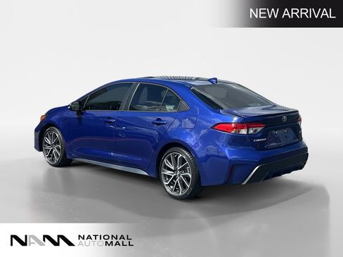 Used 2022 Toyota Corolla SE image 3