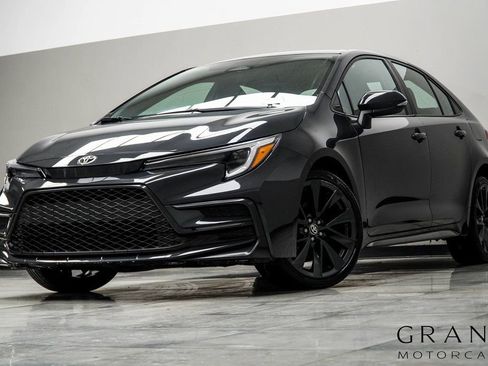 Used 2023 Toyota Corolla SE image 1