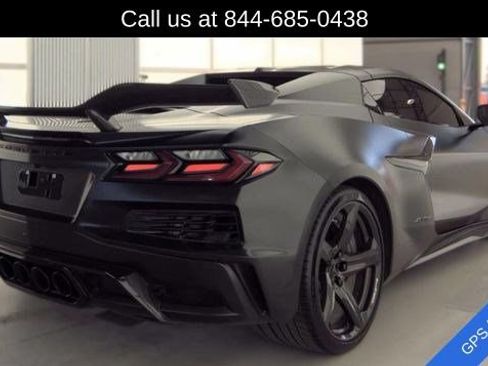 Used 2024 Chevrolet Corvette Z06 w/ Z07 Performance Package RWD image 2