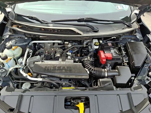 Used 2024 Nissan Rogue S AWD/4WD image 27