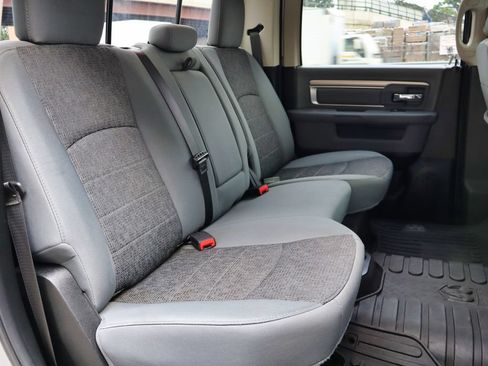 Used 2018 RAM 1500 Big Horn AWD/4WD image 47